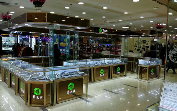 珠寶店怎么通過(guò)展柜提升吸引力